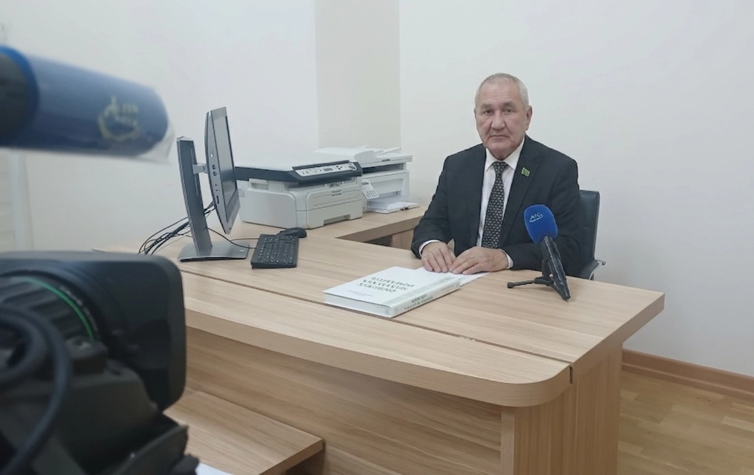 “Halk maslahaty-türkmen halkyň beýik geçmişiniň, bagtyýar şu gününiň we röwşen gelejeginiň bitewülik mekdebidir”