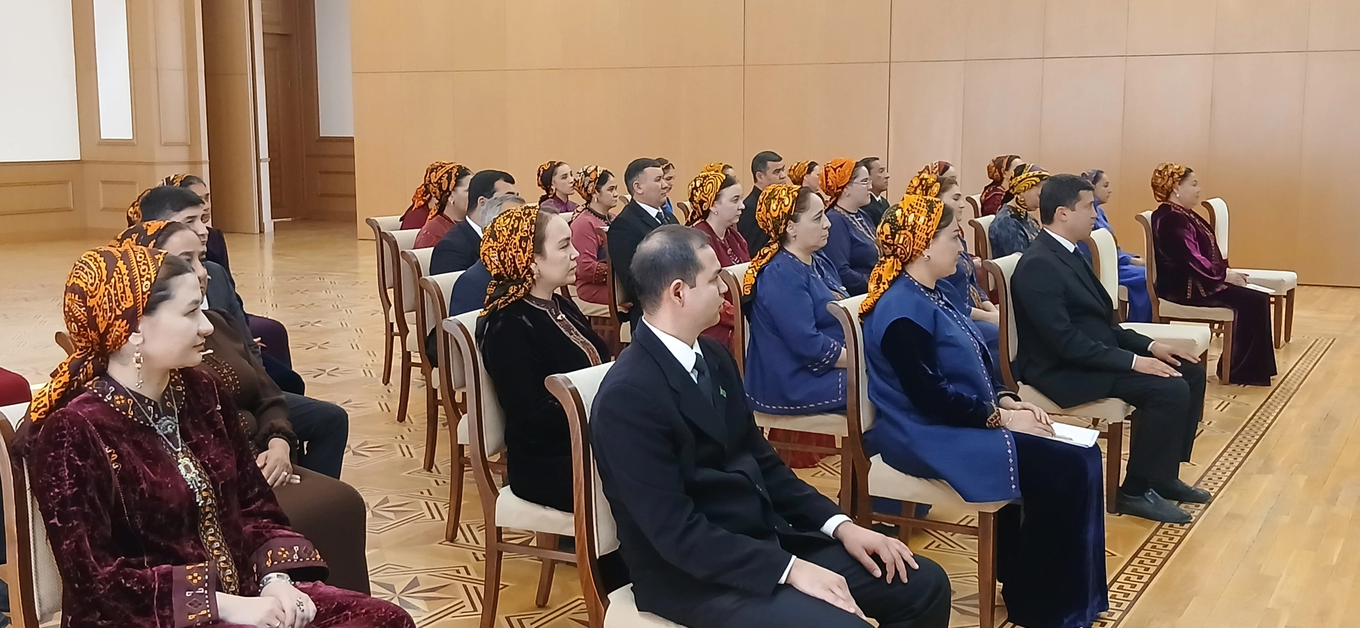 “TÜRKMENISTANYŇ HALK MASLAHATY – GEŇEŞLI ILIŇ DÖWLETLI ÝOLY”