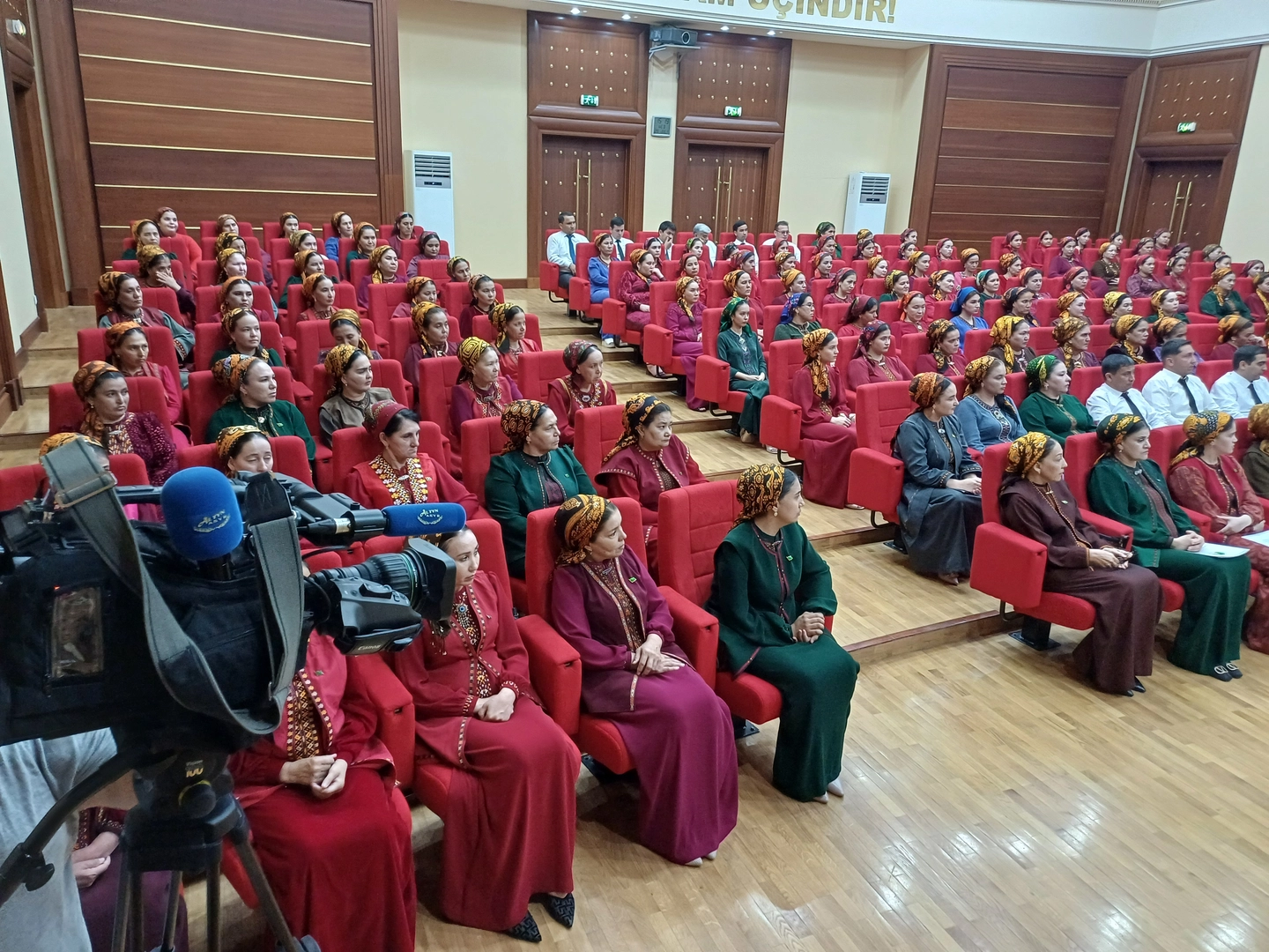 TÜRKMENISTANYŇ GARAŞSYZLYGYŇ 35 ÝYLLYGY WE HALK MASLAHATYNYŇ ÄHMIÝETI